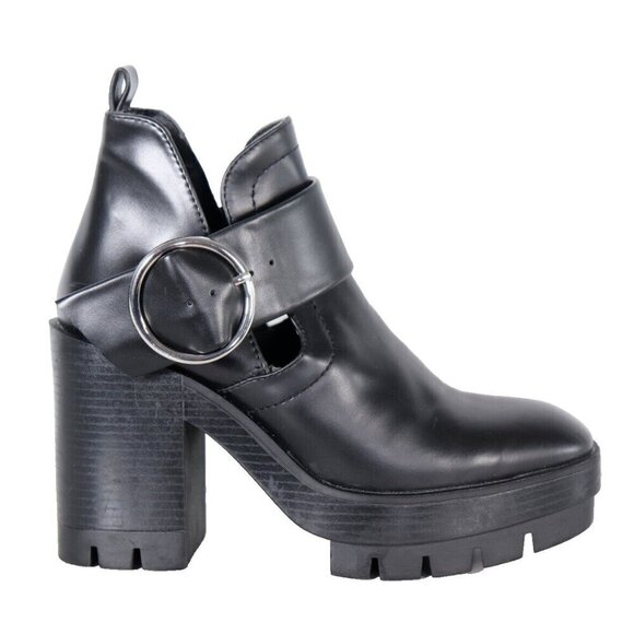 Zara Trafaluc Women's Size US 5.5 Black Lug Sole Ankle Boots Vegan Platform Shoe - Picture 1 of 8